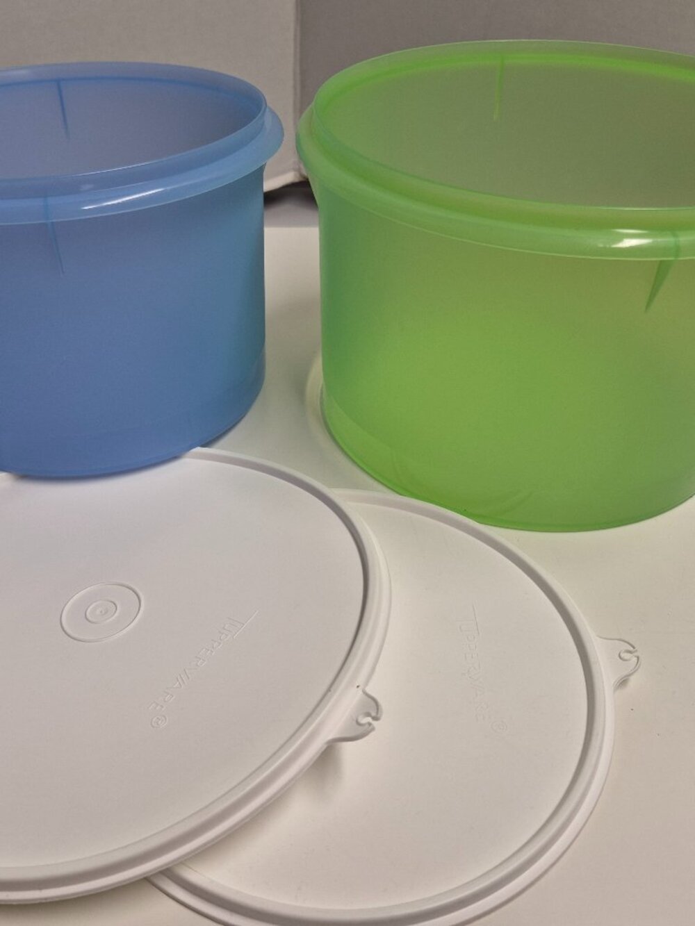 Tupperware Impressions Nesting Bowls Set of 2 #T2